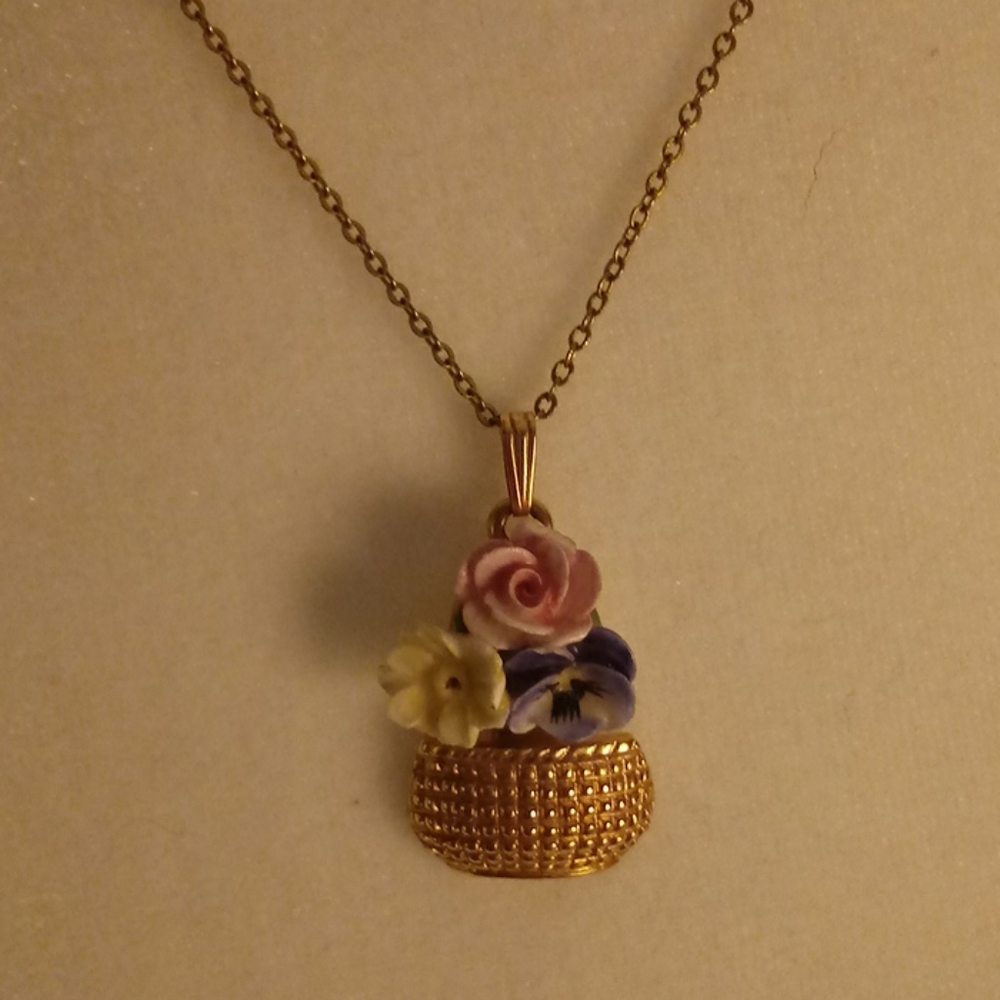 Vintage Flower Basket Necklace